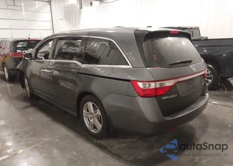 2011 Honda Odyssey Touring/Touring Elite из США, поврежденный, VIN 5FNRL5H96BB074204